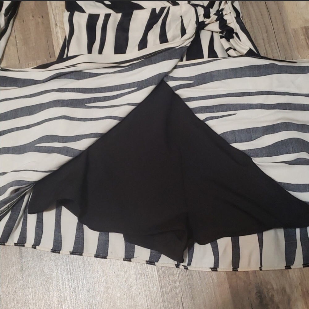 ZARA ZEBRA PRINT WRAP MINI DRESS bloggers favorite - Picture 9 of 15